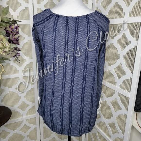 Romeo & Juliet Couture Blue Cold Shoulder Fringe Tassel Tie Boho Top Size L - Picture 8 of 13